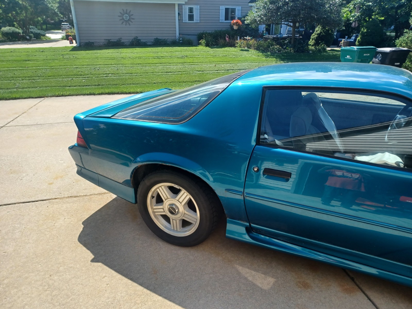 Chevrolet-Camaro-1992-Hatchback-4