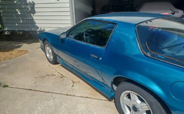 Chevrolet-Camaro-1992-Hatchback-5
