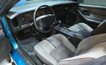 Chevrolet-Camaro-1992-Hatchback-8