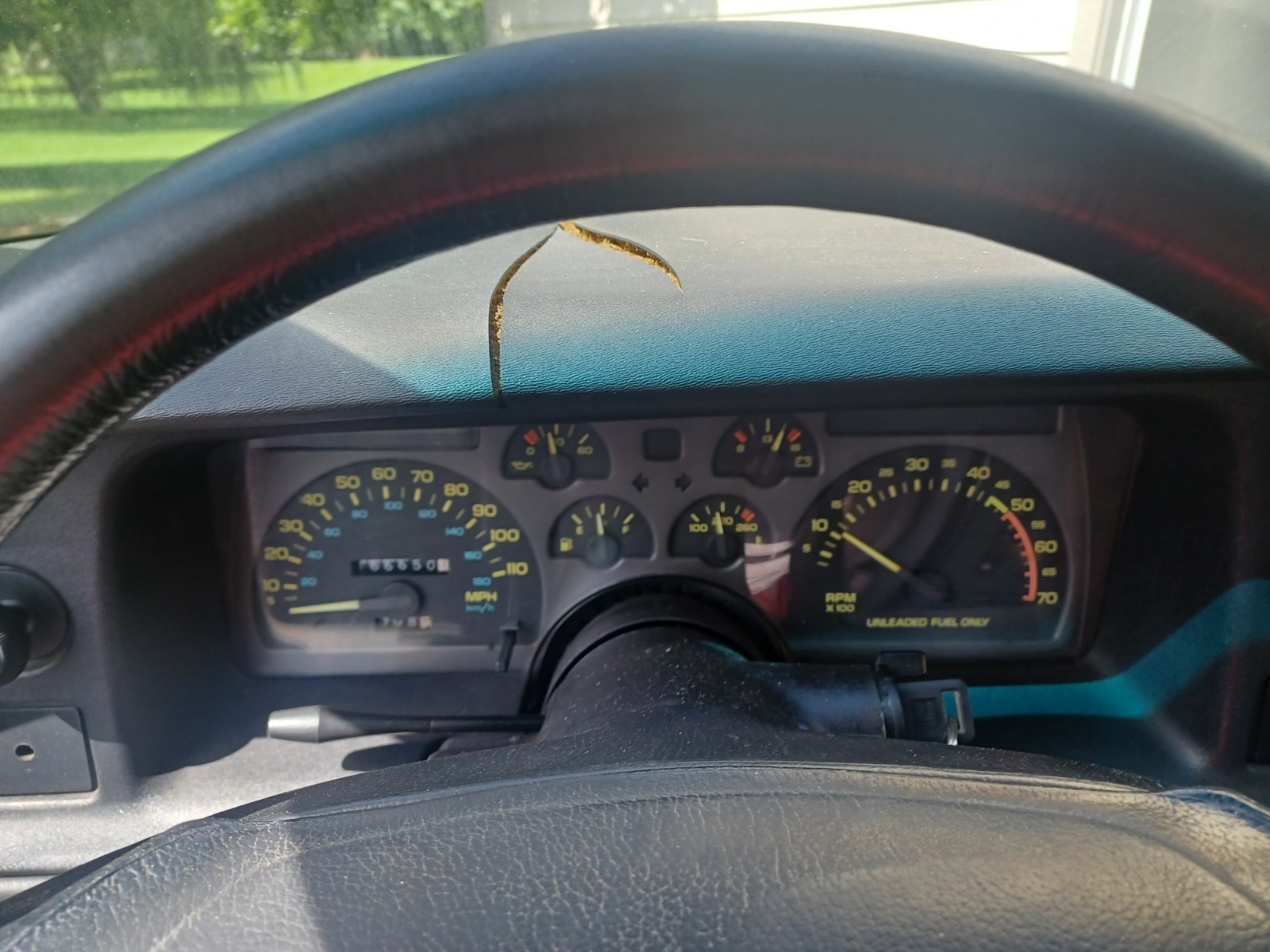Chevrolet-Camaro-1992-Hatchback-9