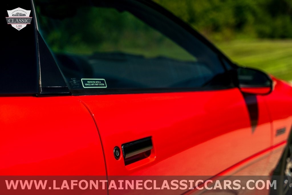Chevrolet-Camaro-1993-2D-Coupe-35