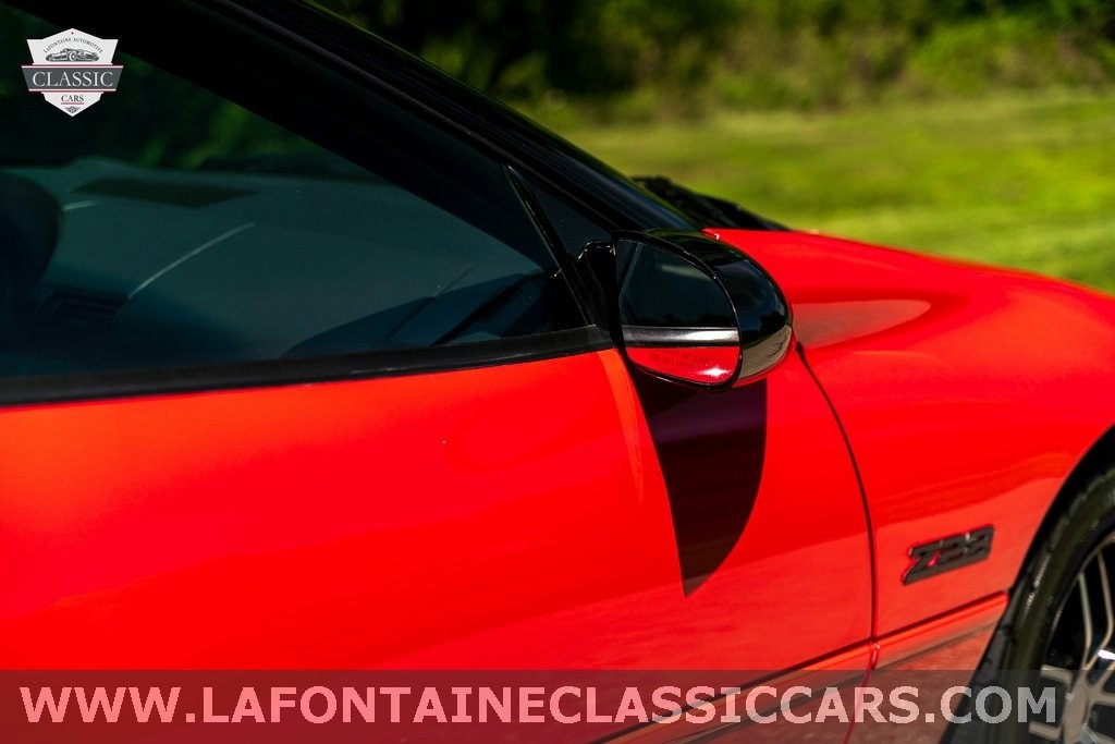 Chevrolet-Camaro-1993-2D-Coupe-36