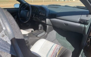 Chevrolet-Camaro-1993-Coupe-11