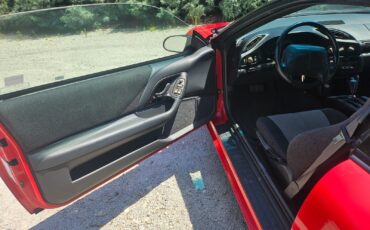 Chevrolet-Camaro-1993-Coupe-11