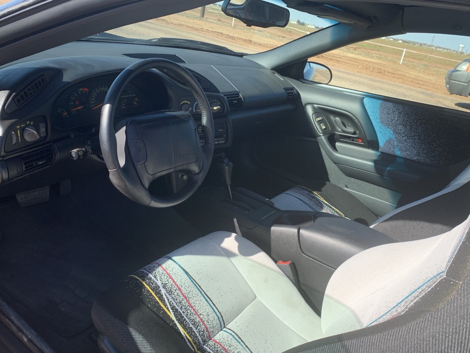 Chevrolet-Camaro-1993-Coupe-8