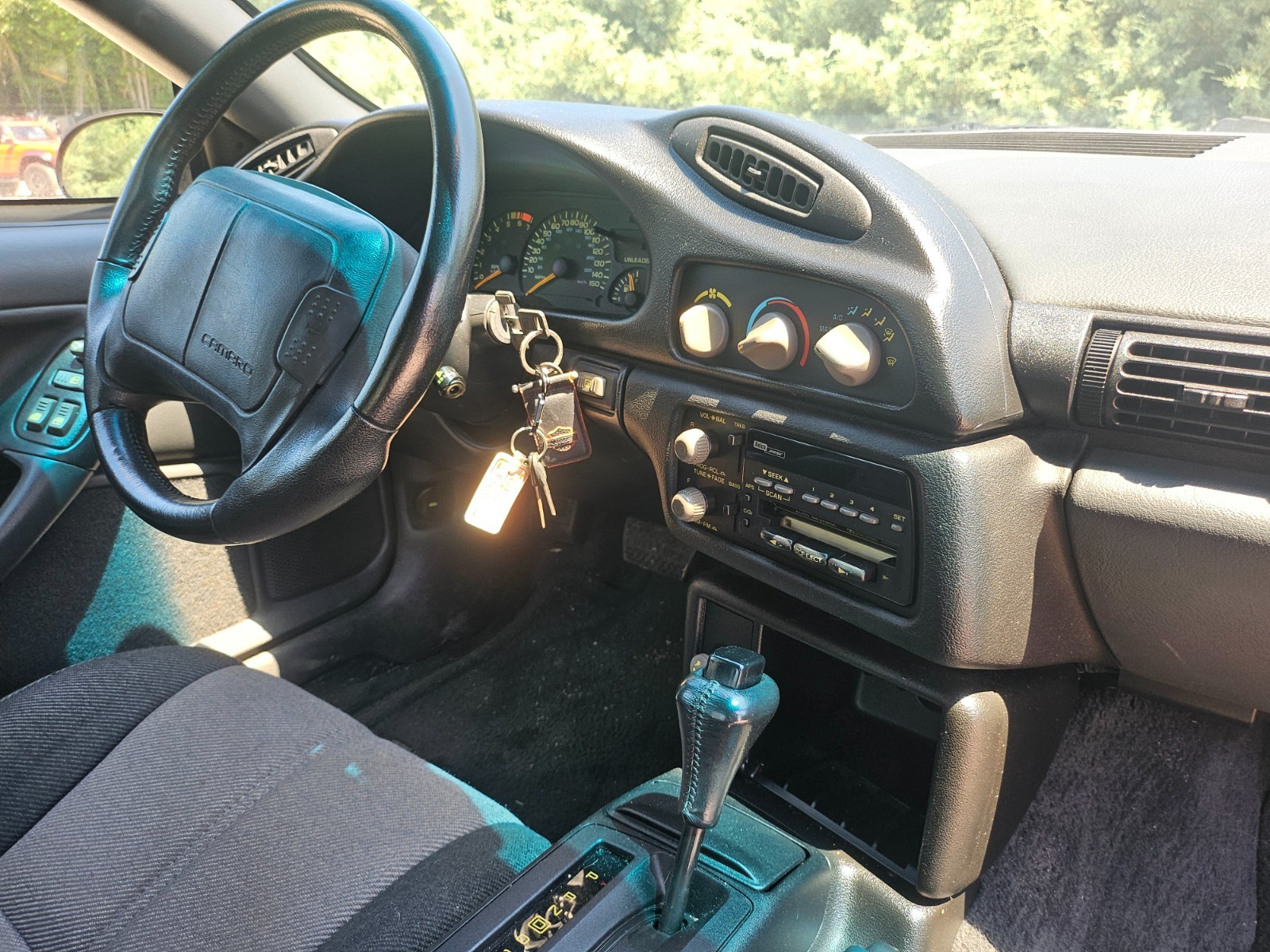 Chevrolet-Camaro-1993-Coupe-9