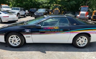 Chevrolet-Camaro-1993-Hatchback-1
