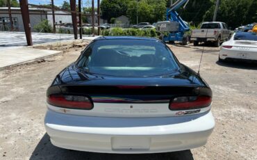 Chevrolet-Camaro-1993-Hatchback-3