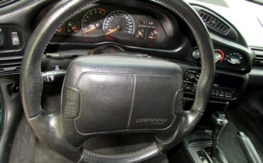 Chevrolet-Camaro-1995-Convertible-16