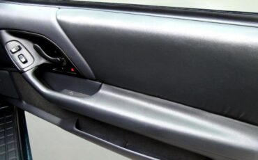 Chevrolet-Camaro-1995-Convertible-24