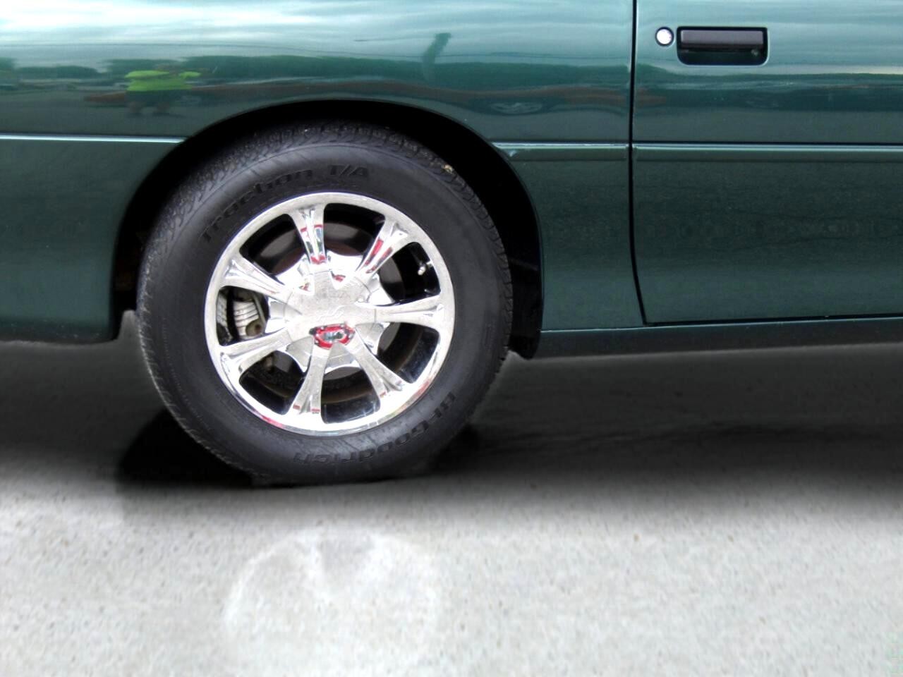 Chevrolet-Camaro-1995-Convertible-31