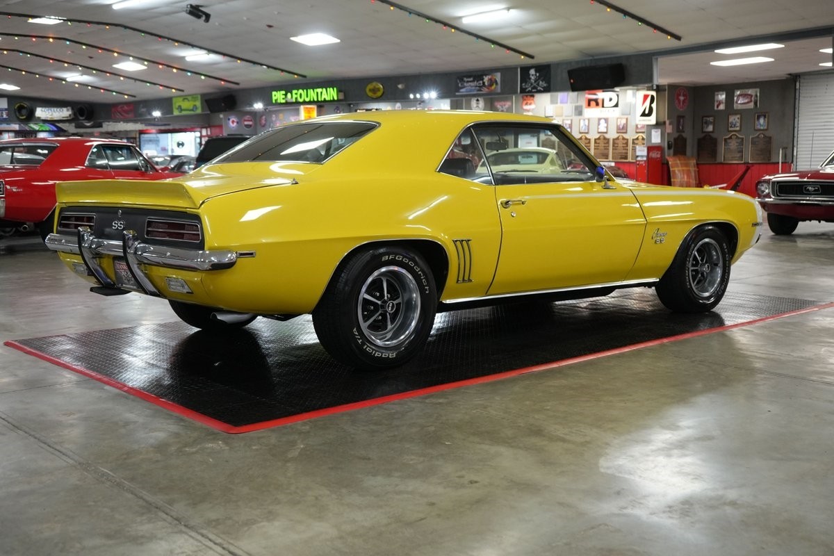 Chevrolet-Camaro-RSSS-Style-1969-Coupe-22