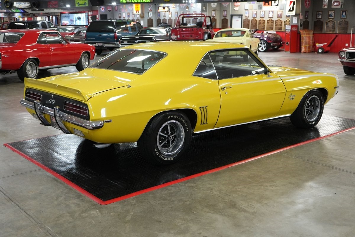 Chevrolet-Camaro-RSSS-Style-1969-Coupe-5