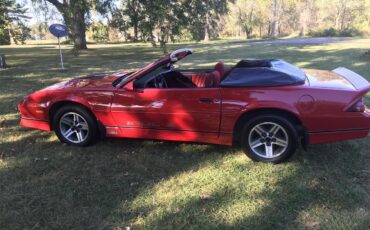 Chevrolet-Camaro-iroc-z28-1987-Red-Red-1