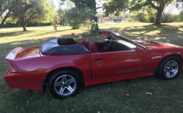 Chevrolet-Camaro-iroc-z28-1987-Red-Red