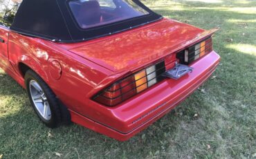 Chevrolet-Camaro-iroc-z28-1987-Red-Red-9