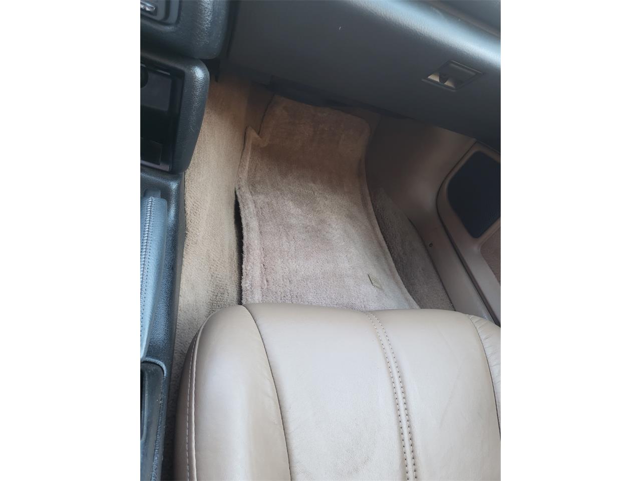 Chevrolet-Camaro-lt-1995-White-Tan-5