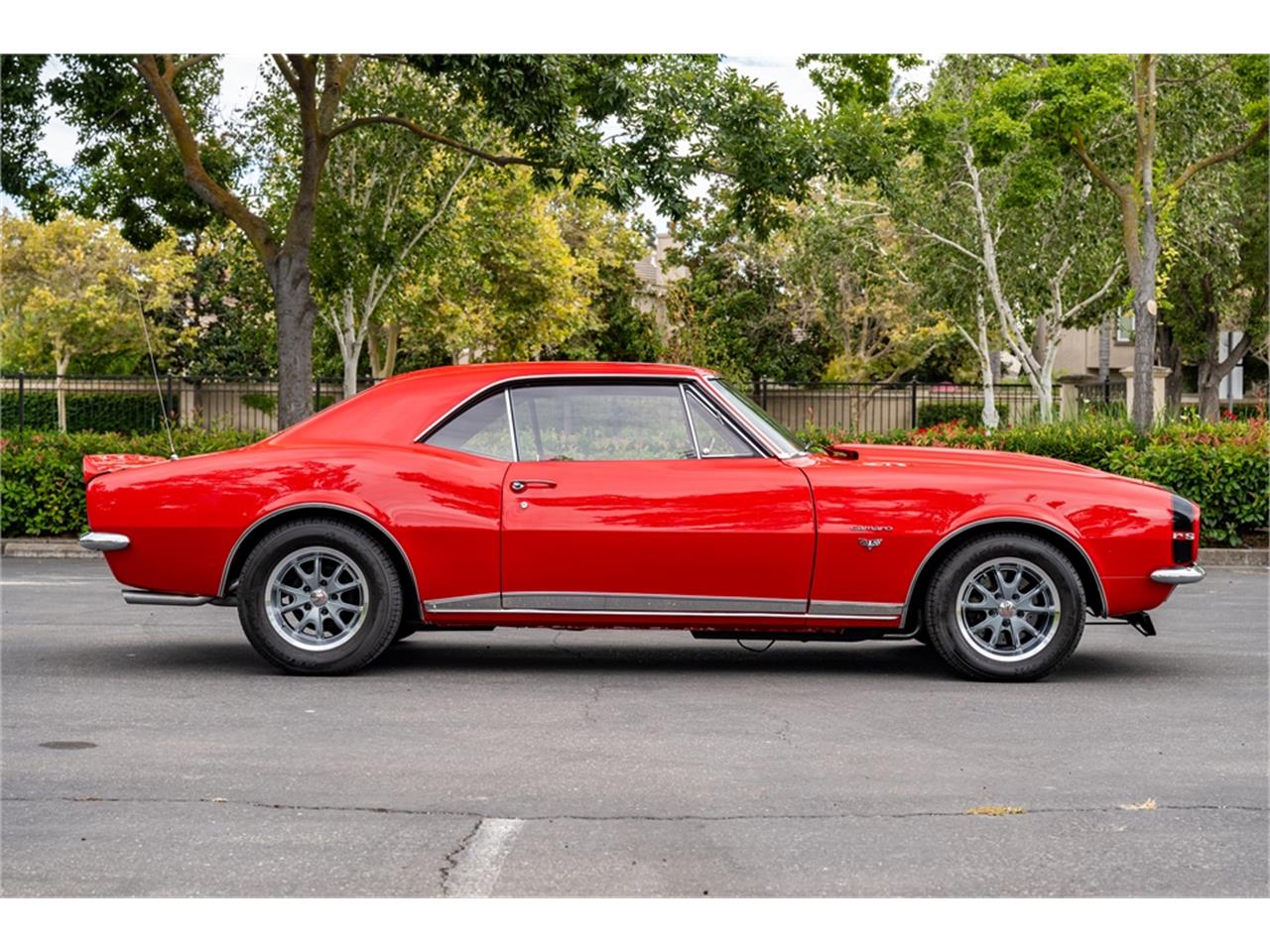 Chevrolet-Camaro-rs-1967-Bolero-Red-Red-20