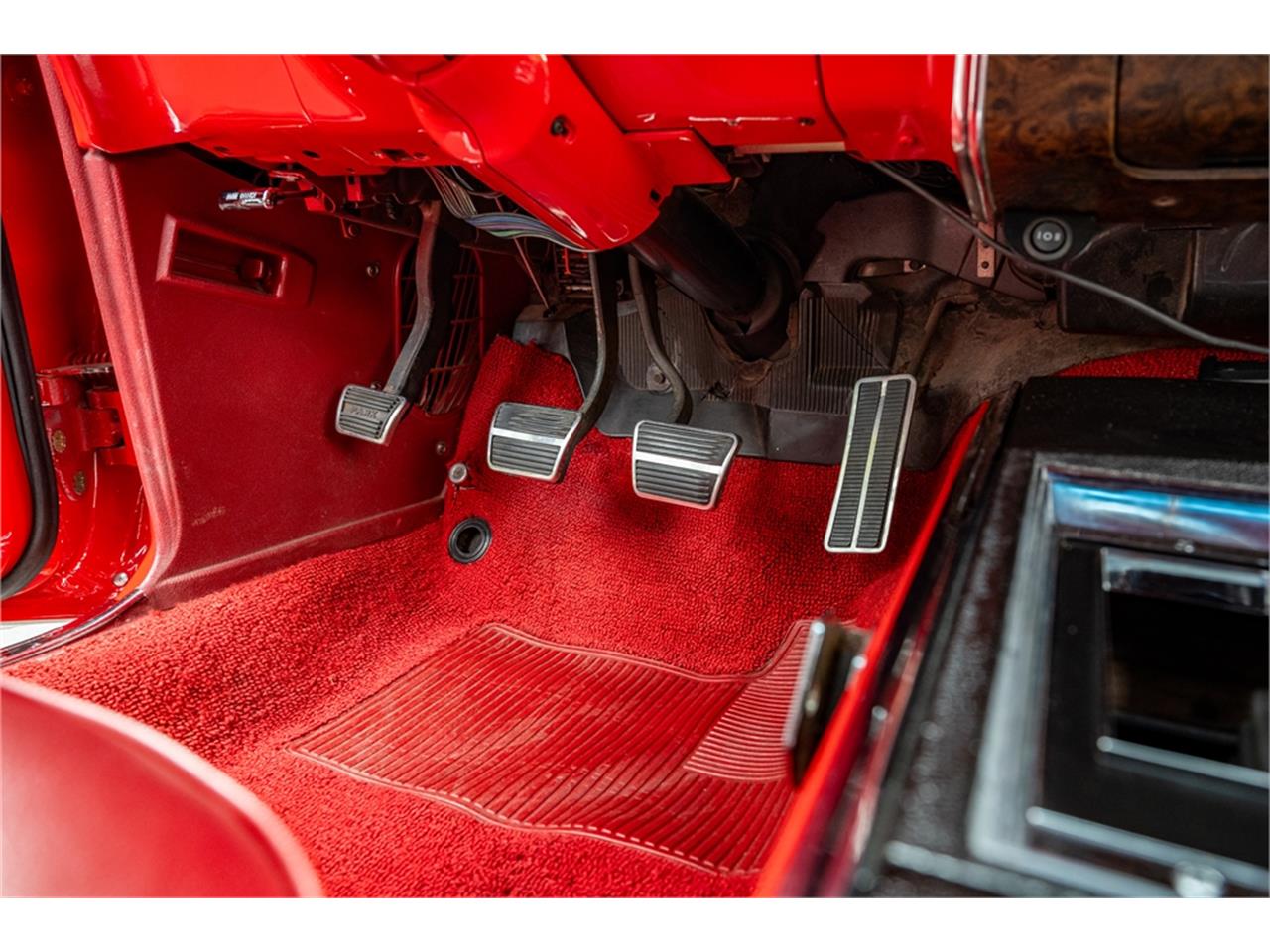 Chevrolet-Camaro-rs-1967-Bolero-Red-Red-82
