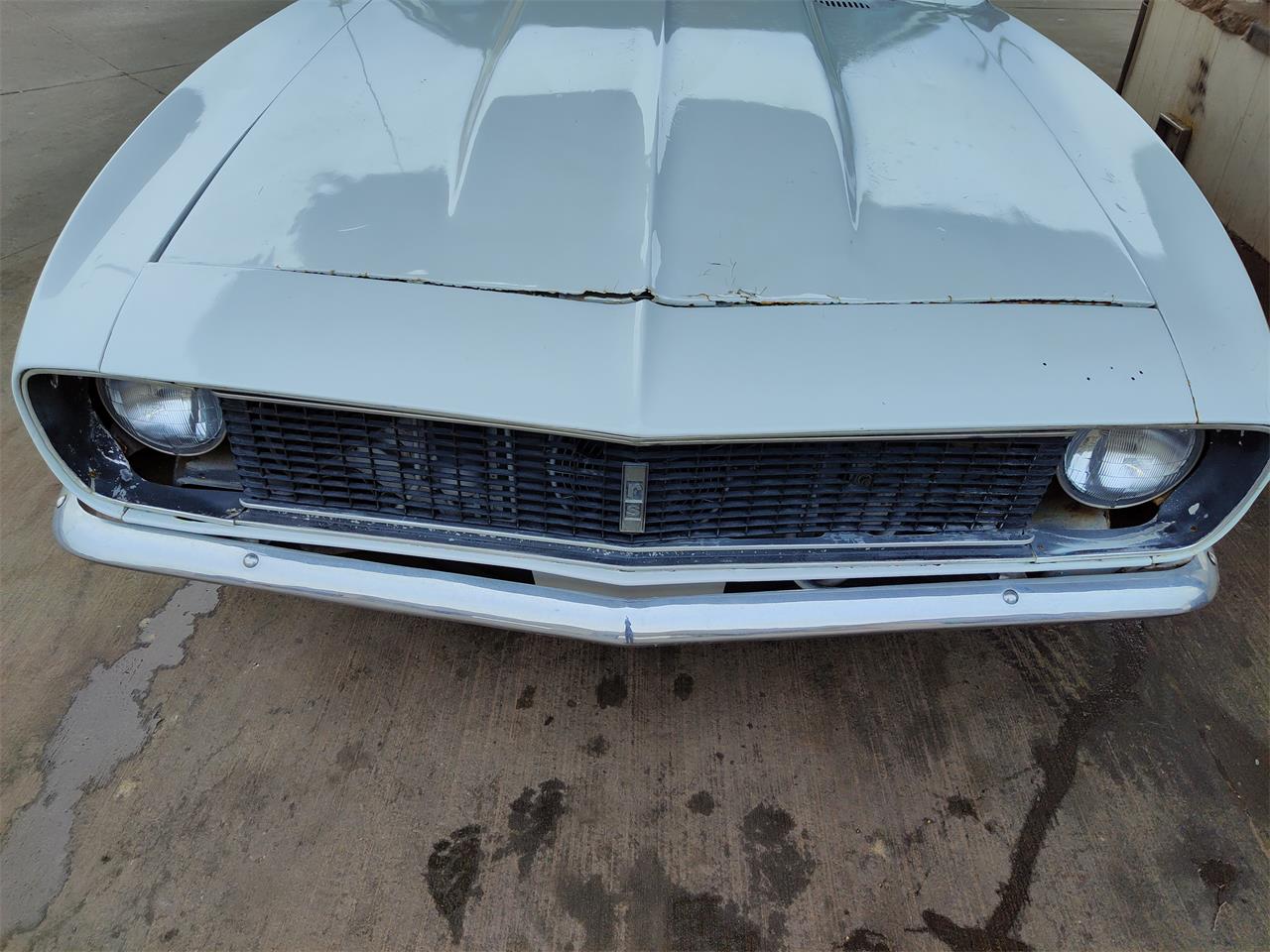 Chevrolet-Camaro-rs-1968-White-Black-1