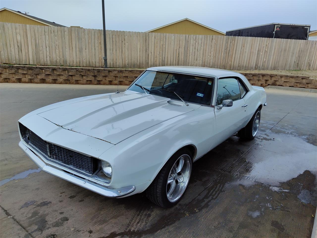 Chevrolet-Camaro-rs-1968-White-Black-32