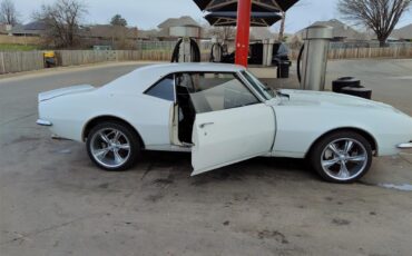Chevrolet-Camaro-rs-1968-White-Black-4