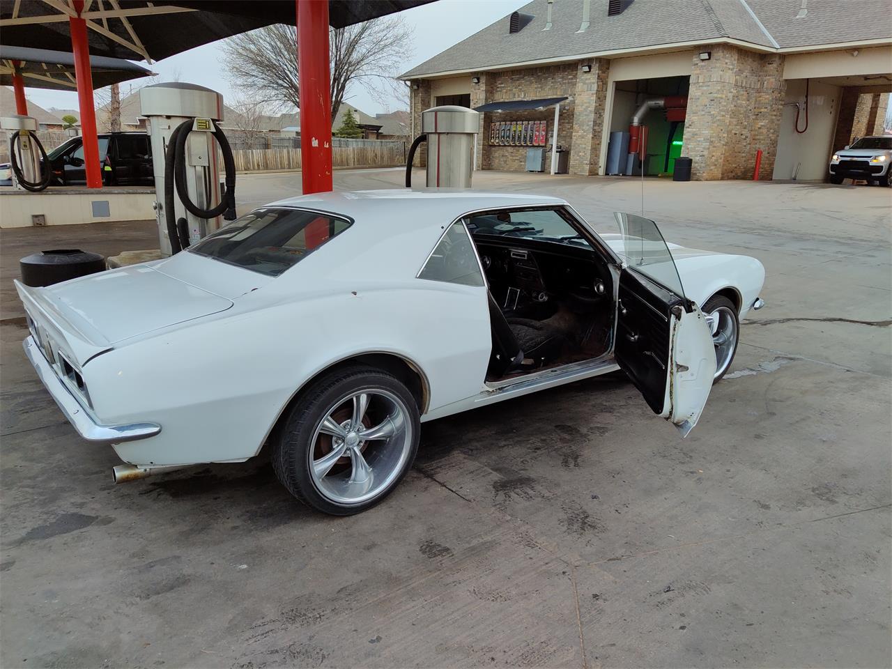 Chevrolet-Camaro-rs-1968-White-Black-6