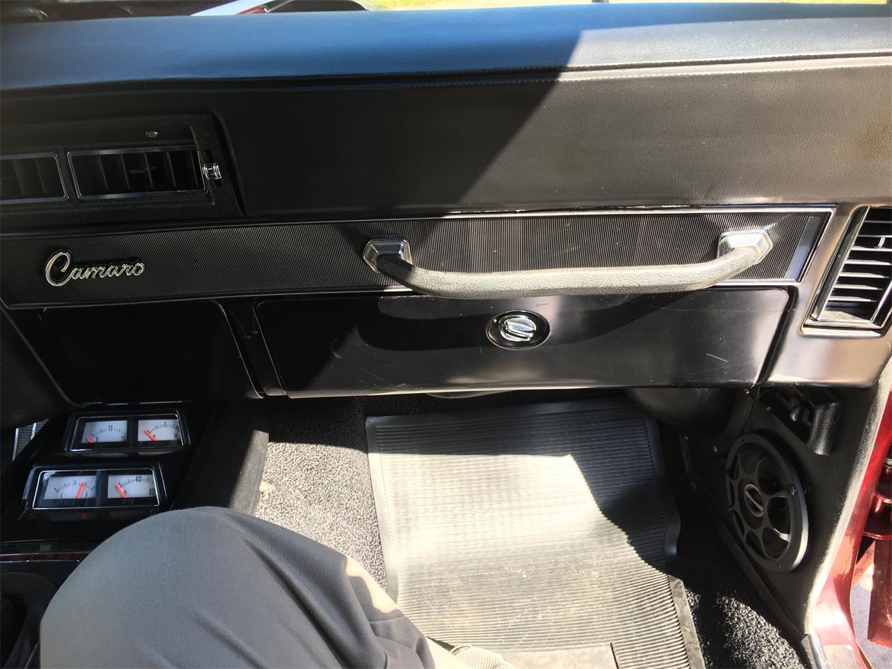 Chevrolet-Camaro-rs-1969-BurgandyRed-Black-1