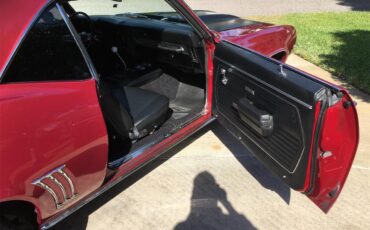 Chevrolet-Camaro-rs-1969-BurgandyRed-Black-2