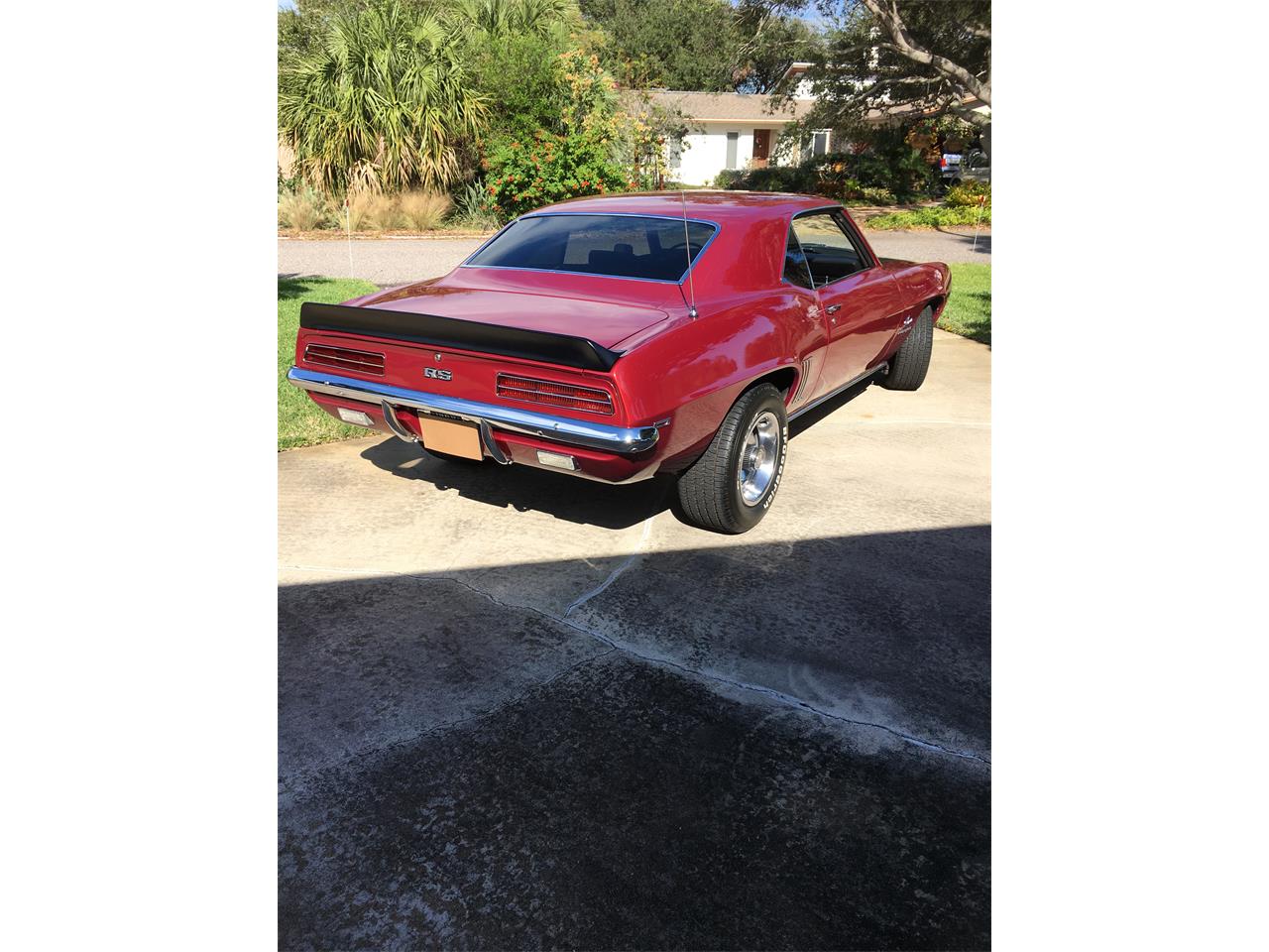 Chevrolet-Camaro-rs-1969-BurgandyRed-Black-30
