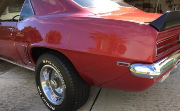 Chevrolet-Camaro-rs-1969-BurgandyRed-Black-38