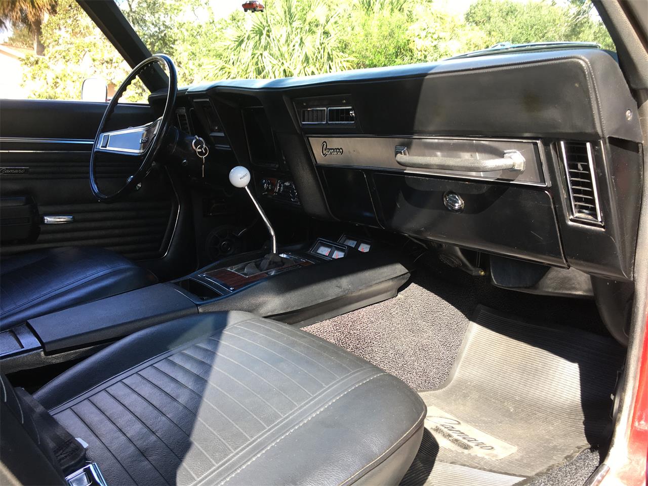 Chevrolet-Camaro-rs-1969-BurgandyRed-Black-47