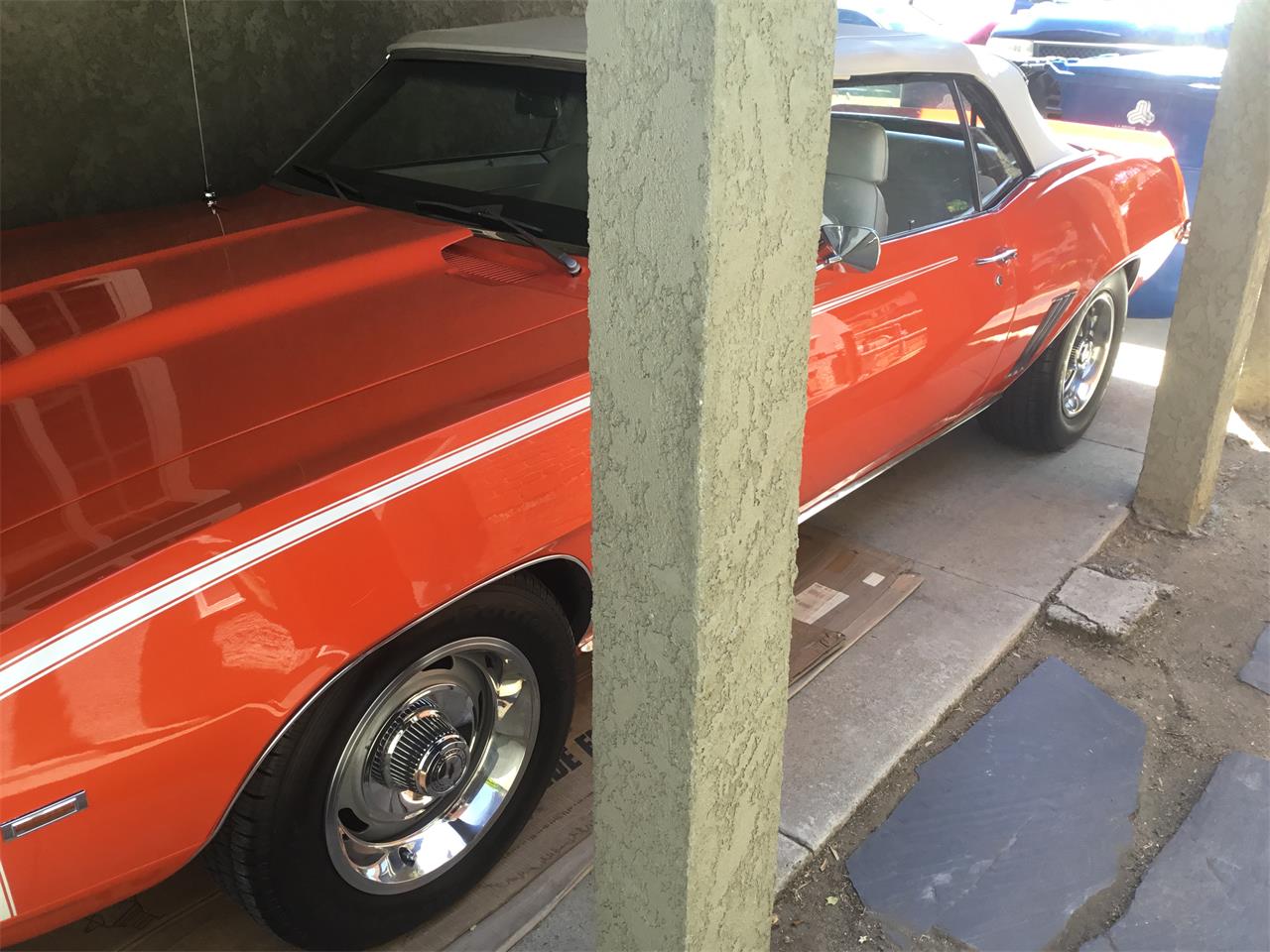 Chevrolet-Camaro-rs-1969-Orange-White-10
