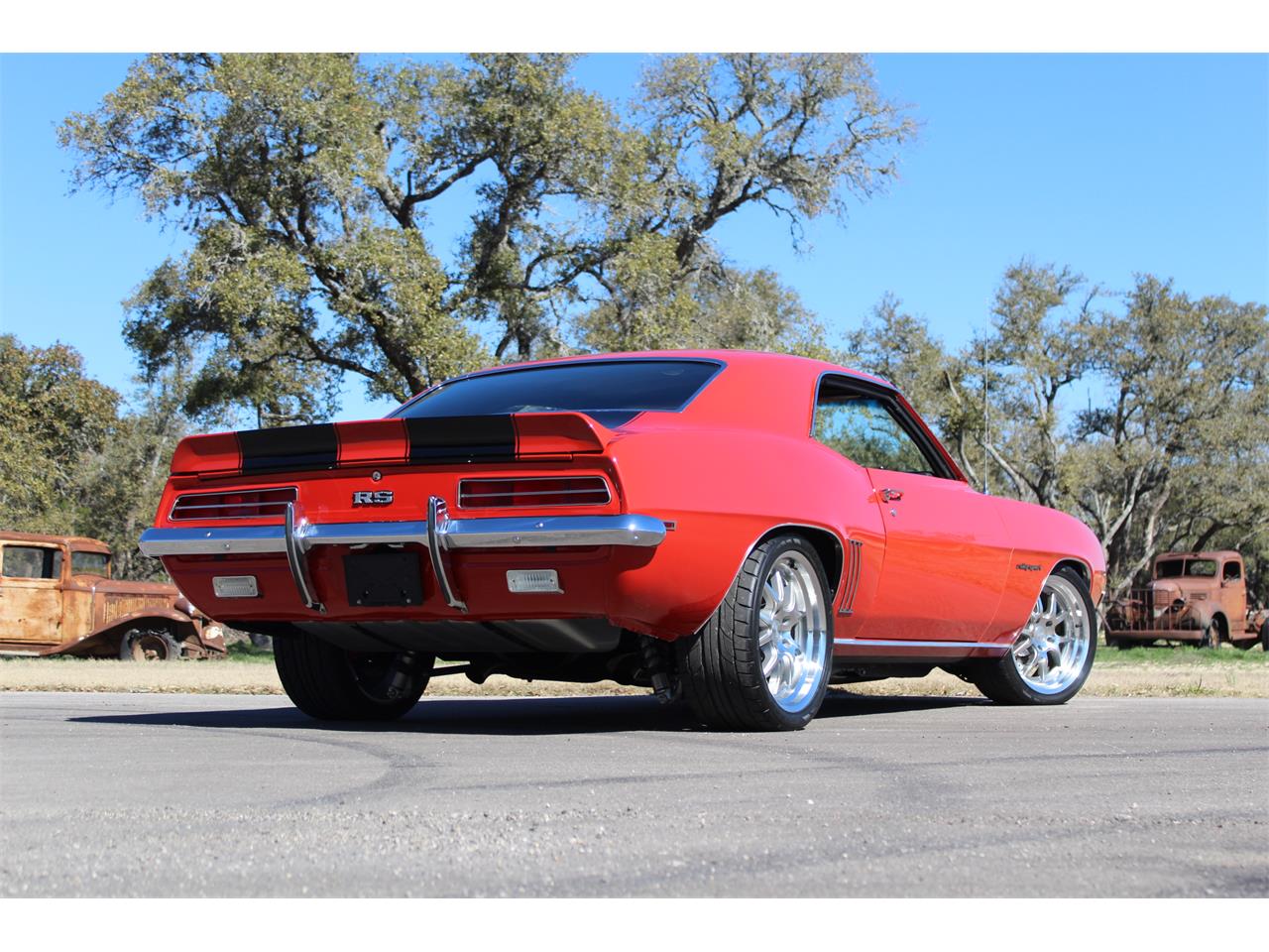 Chevrolet-Camaro-rs-1969-Red-Black-2
