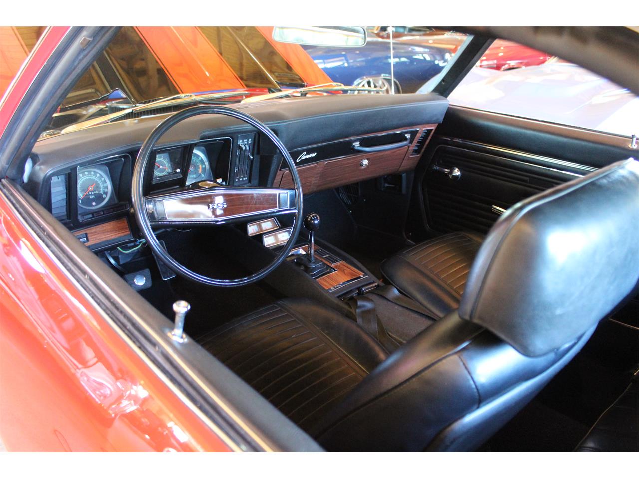 Chevrolet-Camaro-rs-1969-Red-Black-31