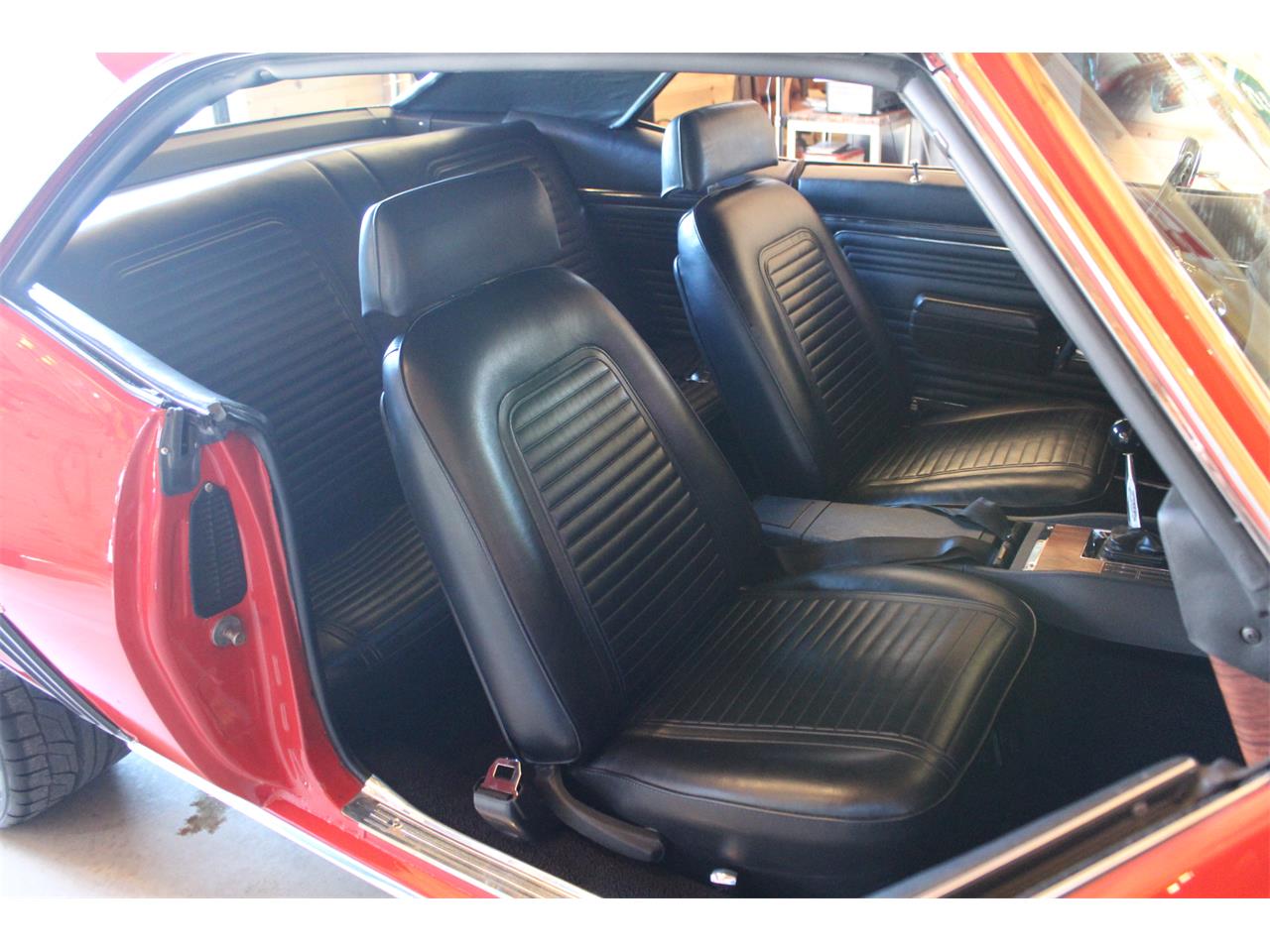 Chevrolet-Camaro-rs-1969-Red-Black-34