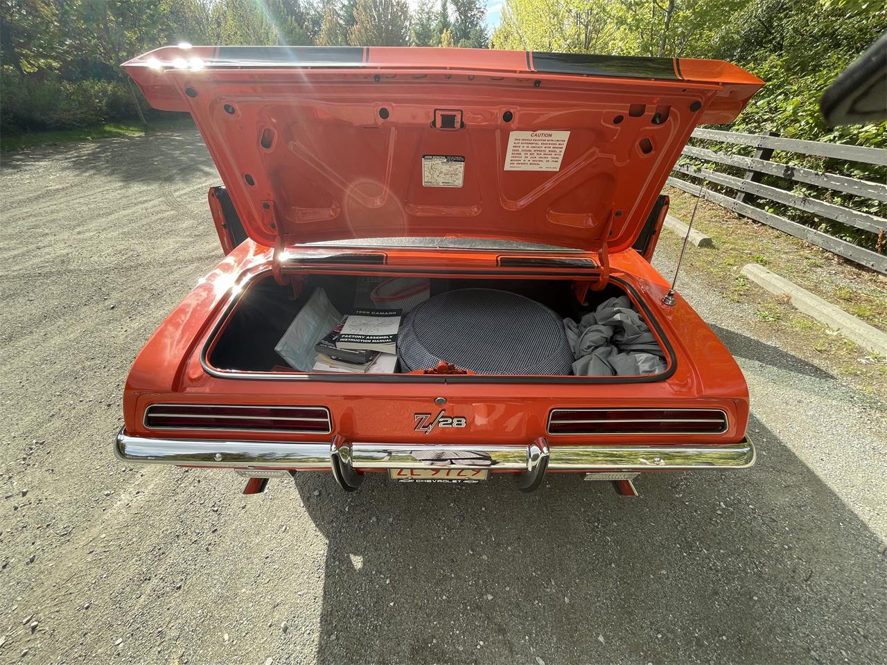 Chevrolet-Camaro-rs-z28-1969-Hugger-Orange-Black-Hounds-tooth-13
