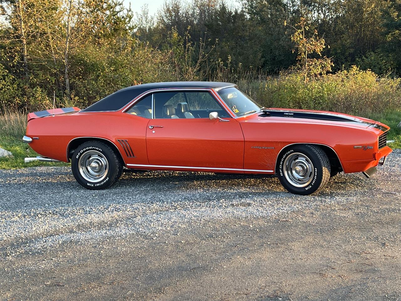 Chevrolet-Camaro-rs-z28-1969-Hugger-Orange-Black-Hounds-tooth-17