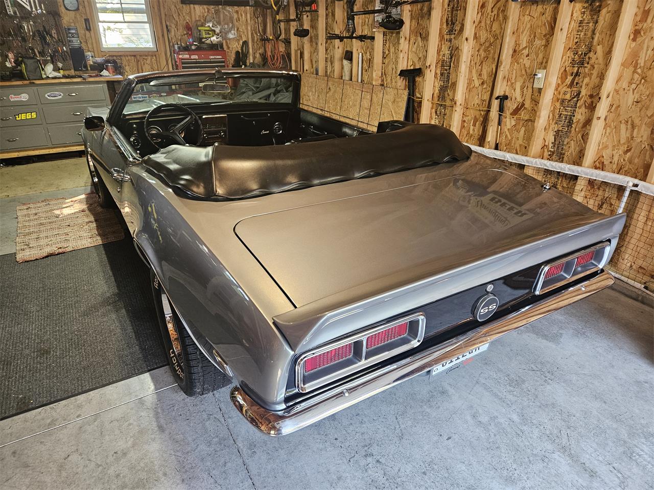 Chevrolet-Camaro-rsss-1968-Silver-Black-4