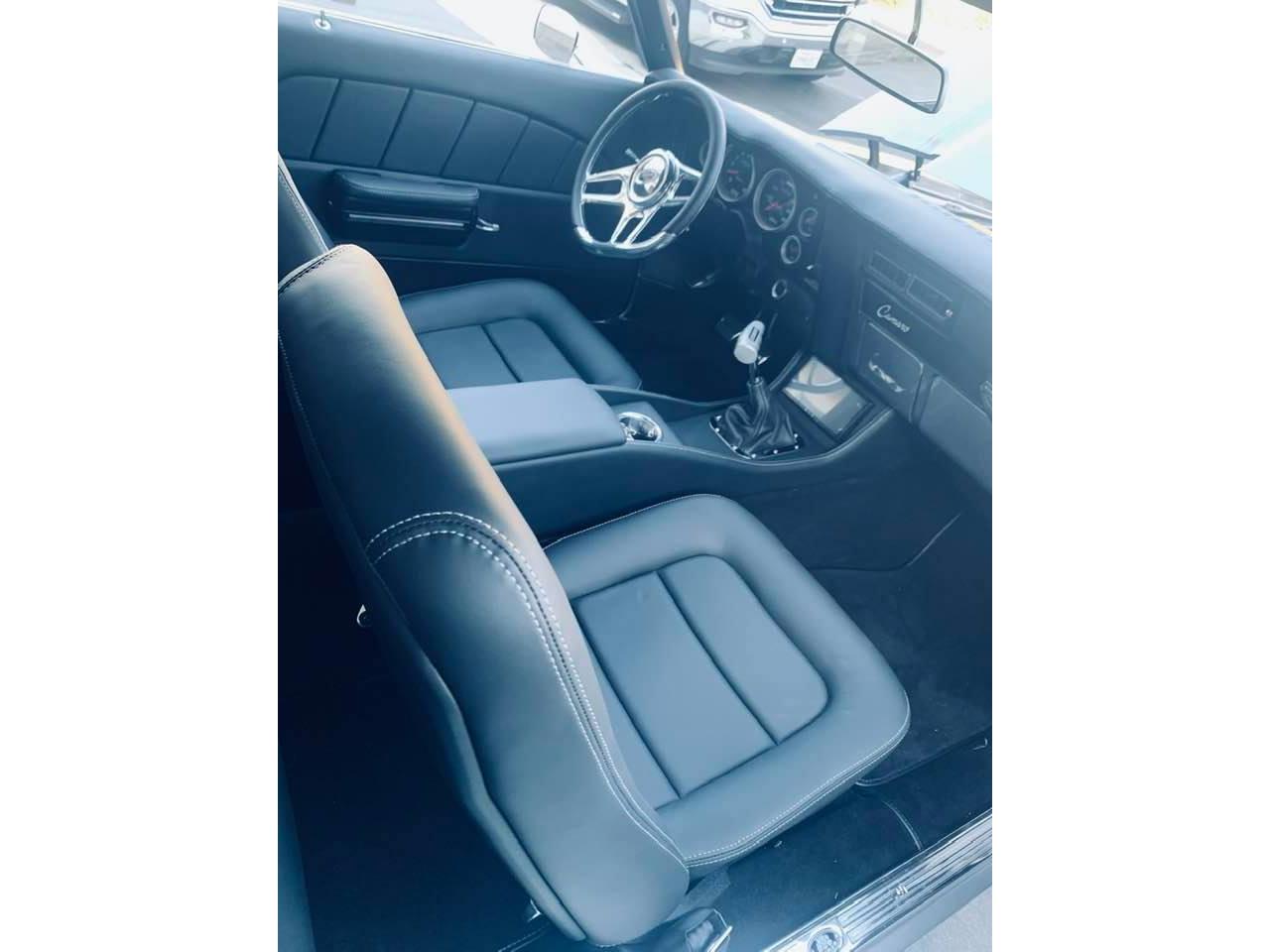 Chevrolet-Camaro-rsss-1969-silver-black-14