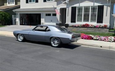 Chevrolet-Camaro-rsss-1969-silver-black-20