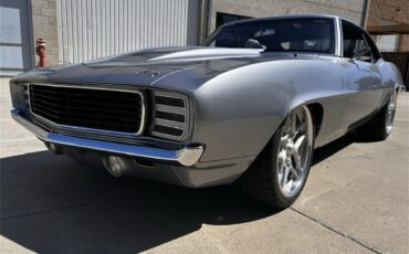 Chevrolet-Camaro-rsss-1969-silver-black-3
