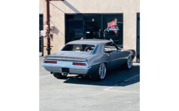 Chevrolet-Camaro-rsss-1969-silver-black-45