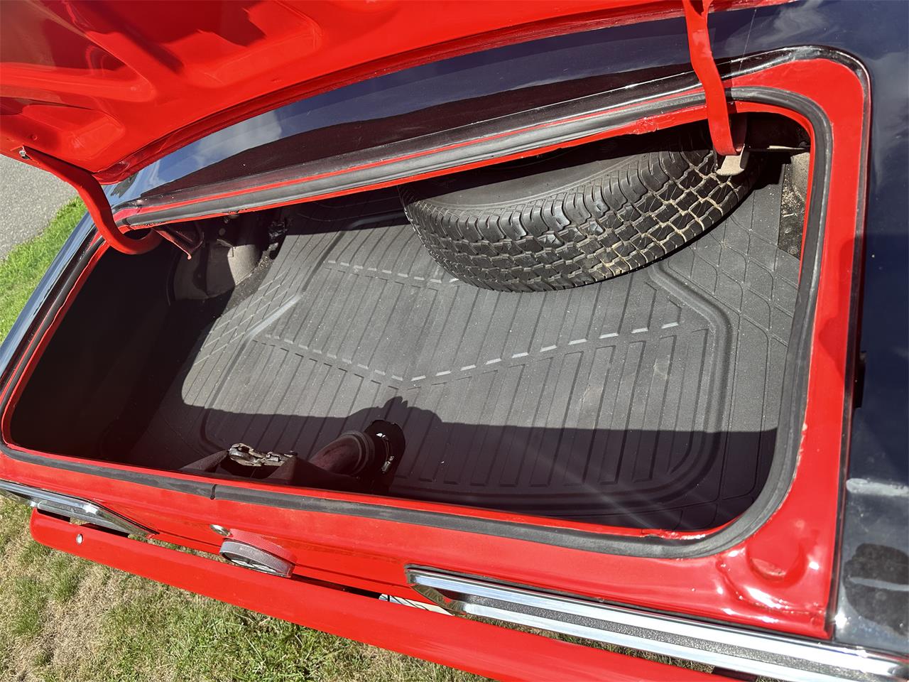 Chevrolet-Camaro-ss-1968-RedBlack-Black-14