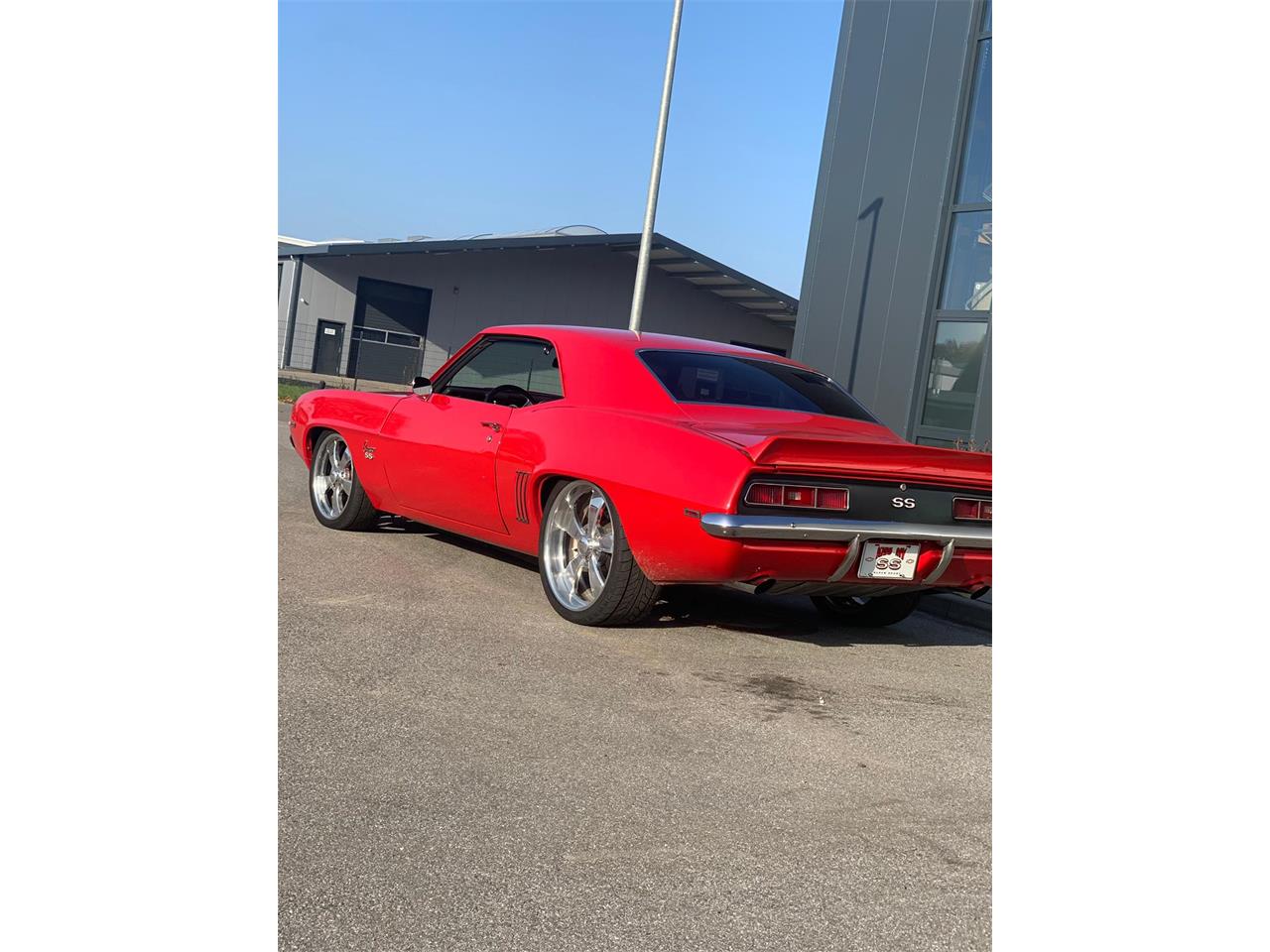 Chevrolet-Camaro-ss-1969-Ferrari-red-Black-24
