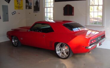 Chevrolet-Camaro-ss-1969-Ferrari-red-Black-42