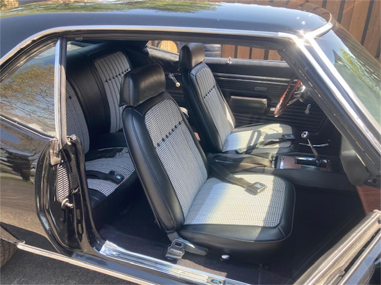 Chevrolet-Camaro-z28-1969-Black-Houndstooth-4