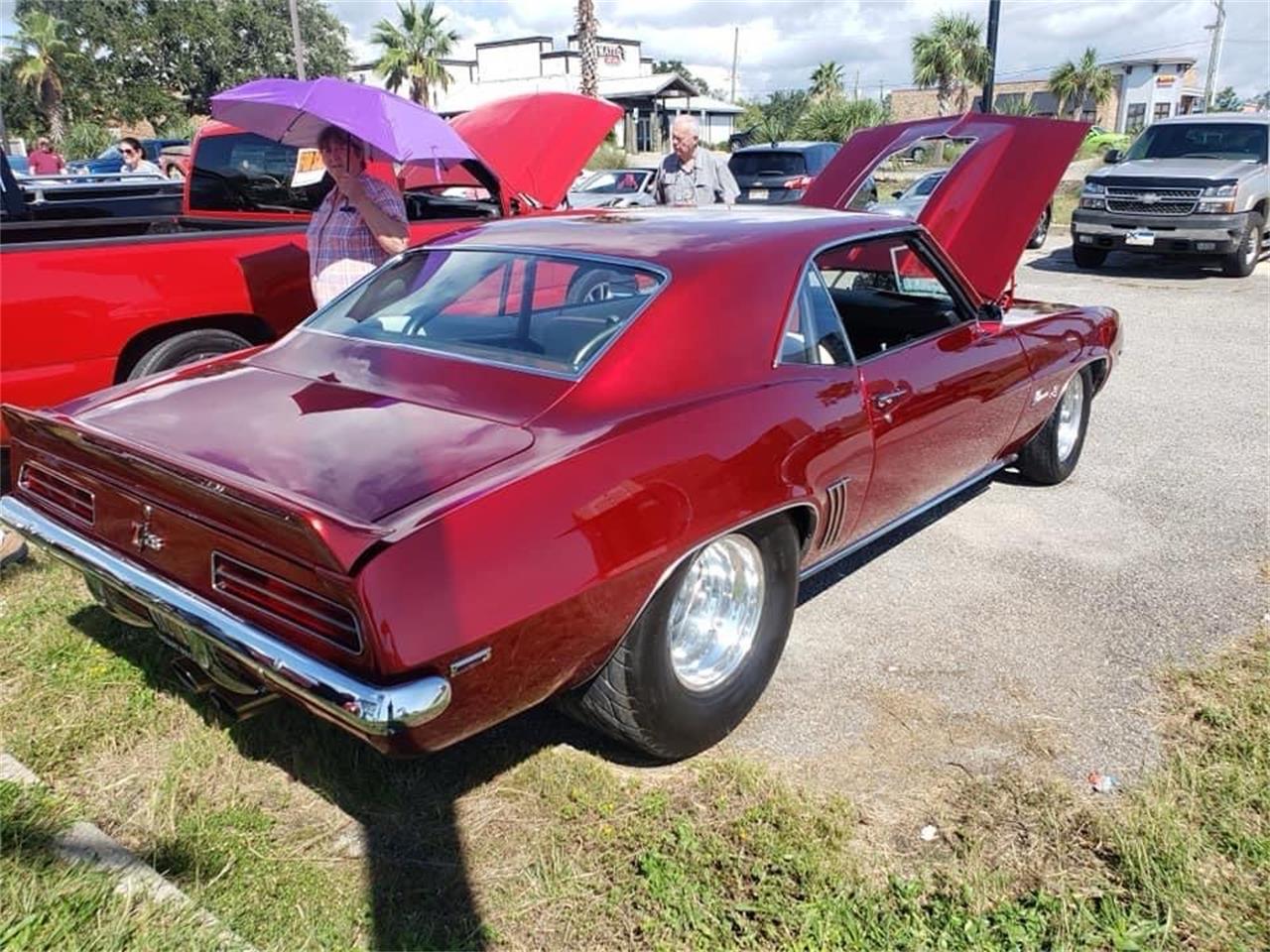 Chevrolet-Camaro-z28-1969-Candy-red-White-leather-1