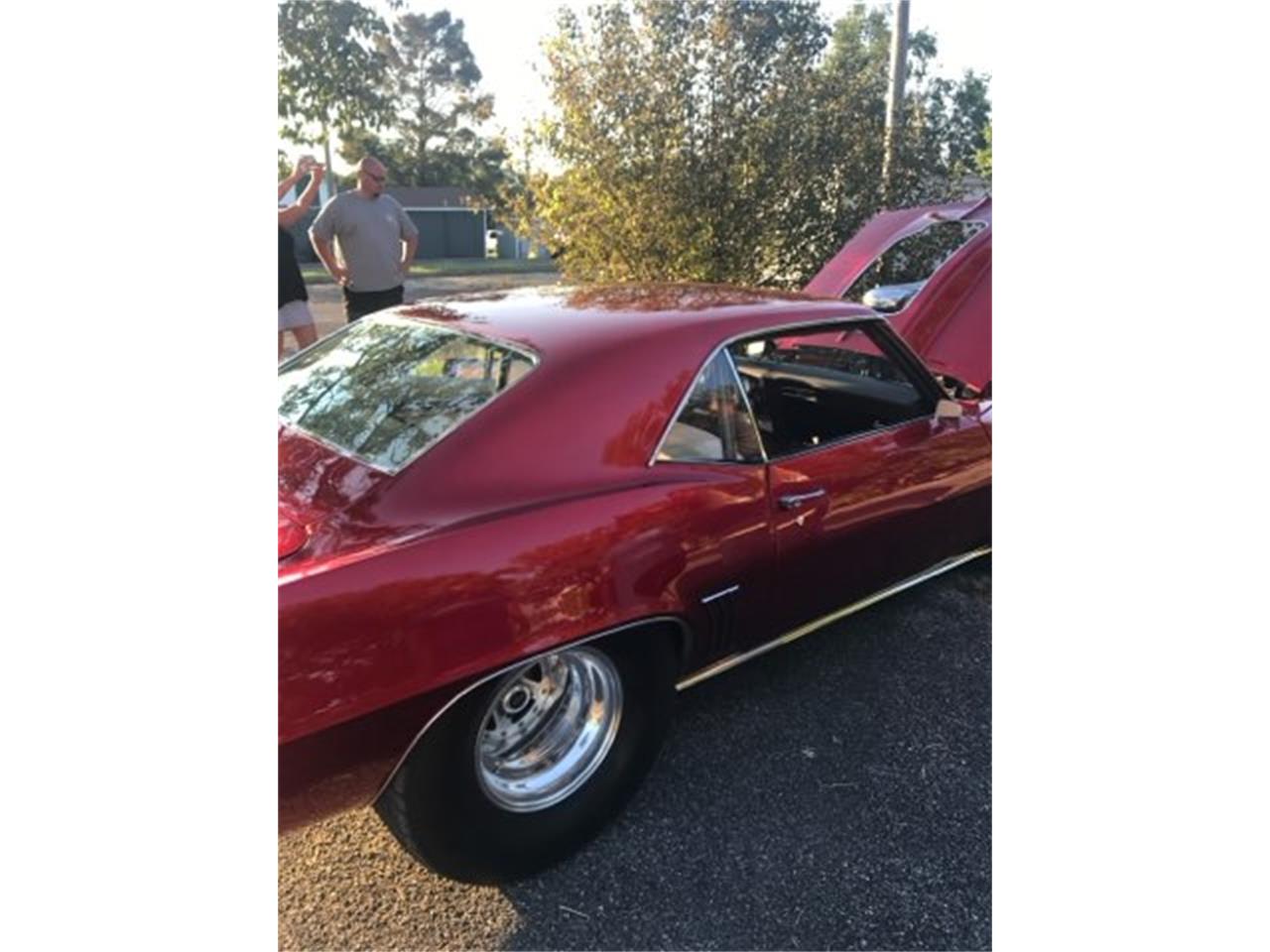 Chevrolet-Camaro-z28-1969-Candy-red-White-leather-10