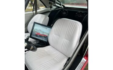 Chevrolet-Camaro-z28-1969-Candy-red-White-leather-3